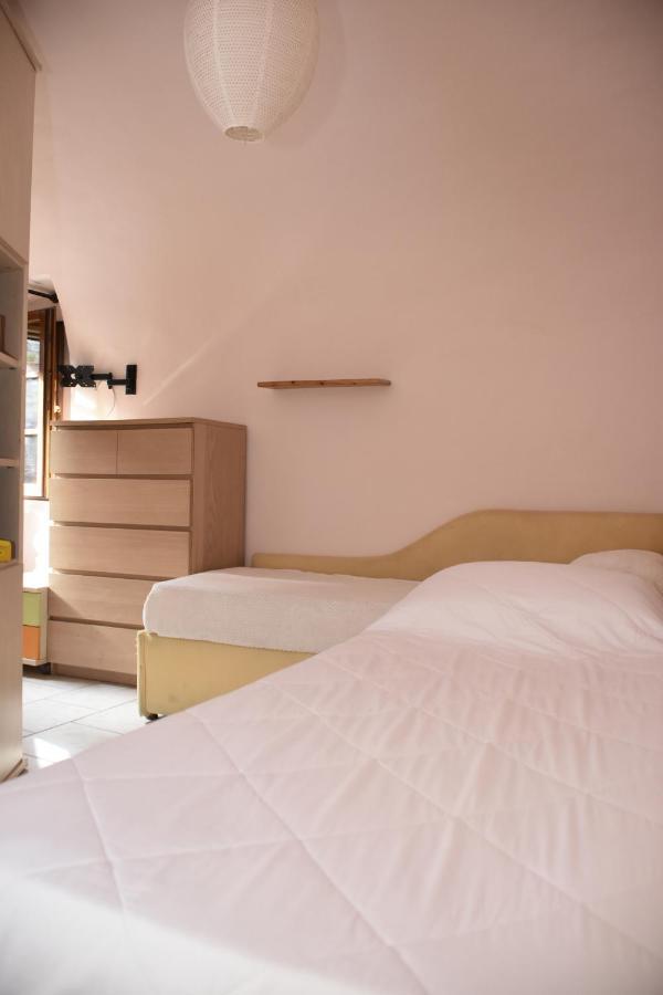 Casa Vacanze E Brevi Periodi Alla Porta Etrusca La Panchina Al Sole Volterra Bagian luar foto